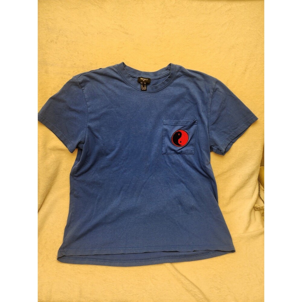 Forever 21 Blue Ying Yang T-shirt Crew Neck Short Sleeve Chest Pocket XL